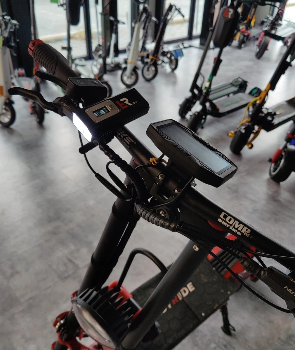 ER-2000 - Fietslicht - Fietsverlichting LED & USB Oplaadbaar - Powerbank 10.000 MAh - Fietslamp Racefiets & MTB - 2.000 Lumen - Afbeelding 5