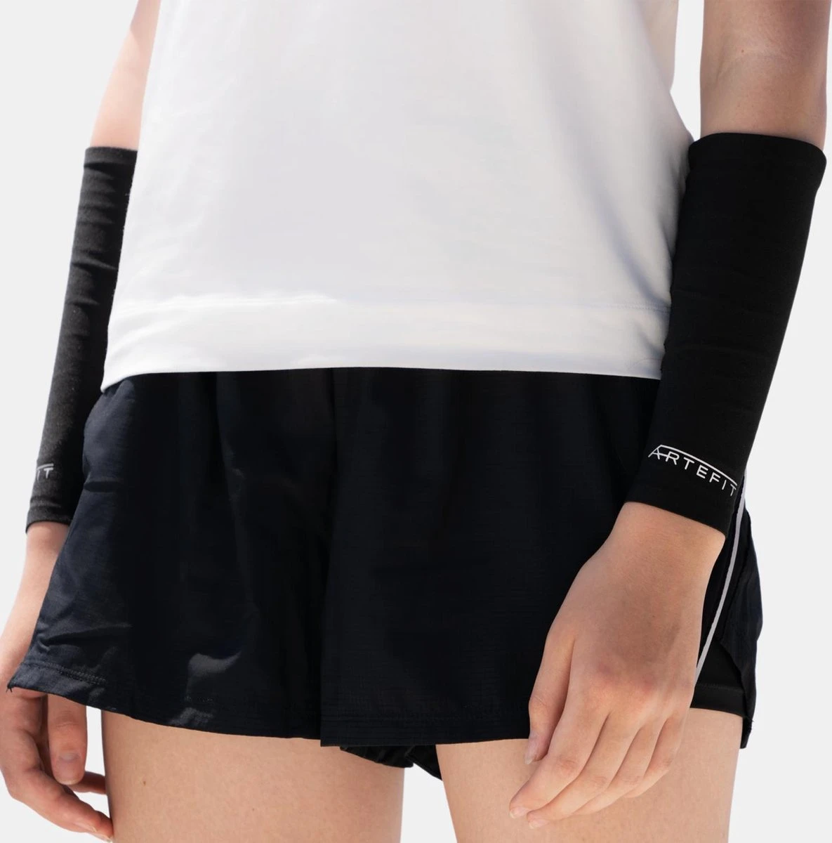 Artefit Compressie Onderarm Sleeves – Unisex - Zonbescherming - S - Black - Afbeelding 6