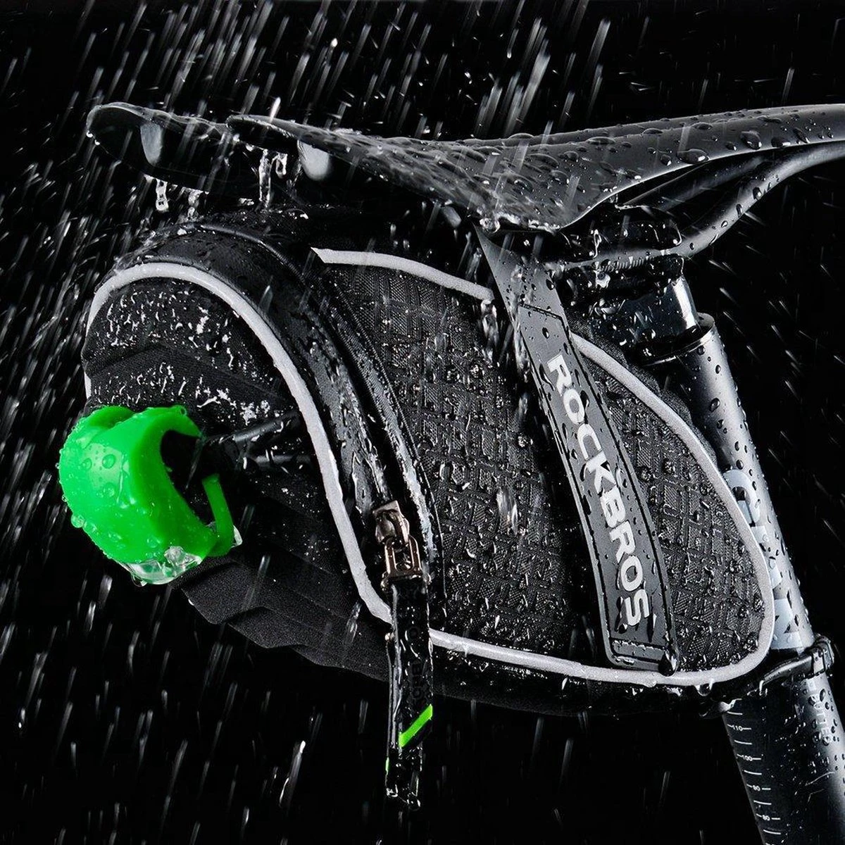 Rockbros Waterdichte Zadeltas - Frametas - 1,5 Liter - Universeel - Zwart - Afbeelding 5